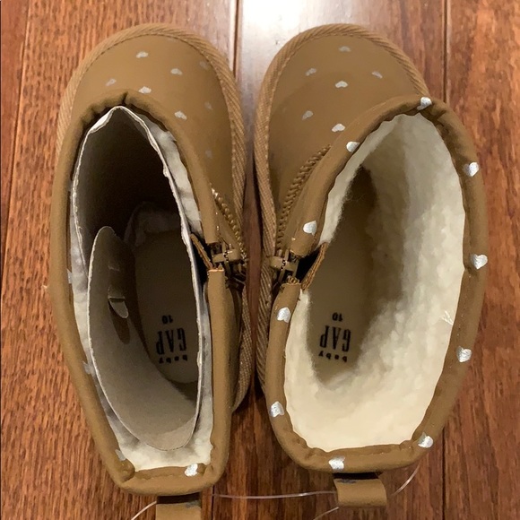 NEW GAP sherpa lined silver hearts boots - Picture 3 of 5